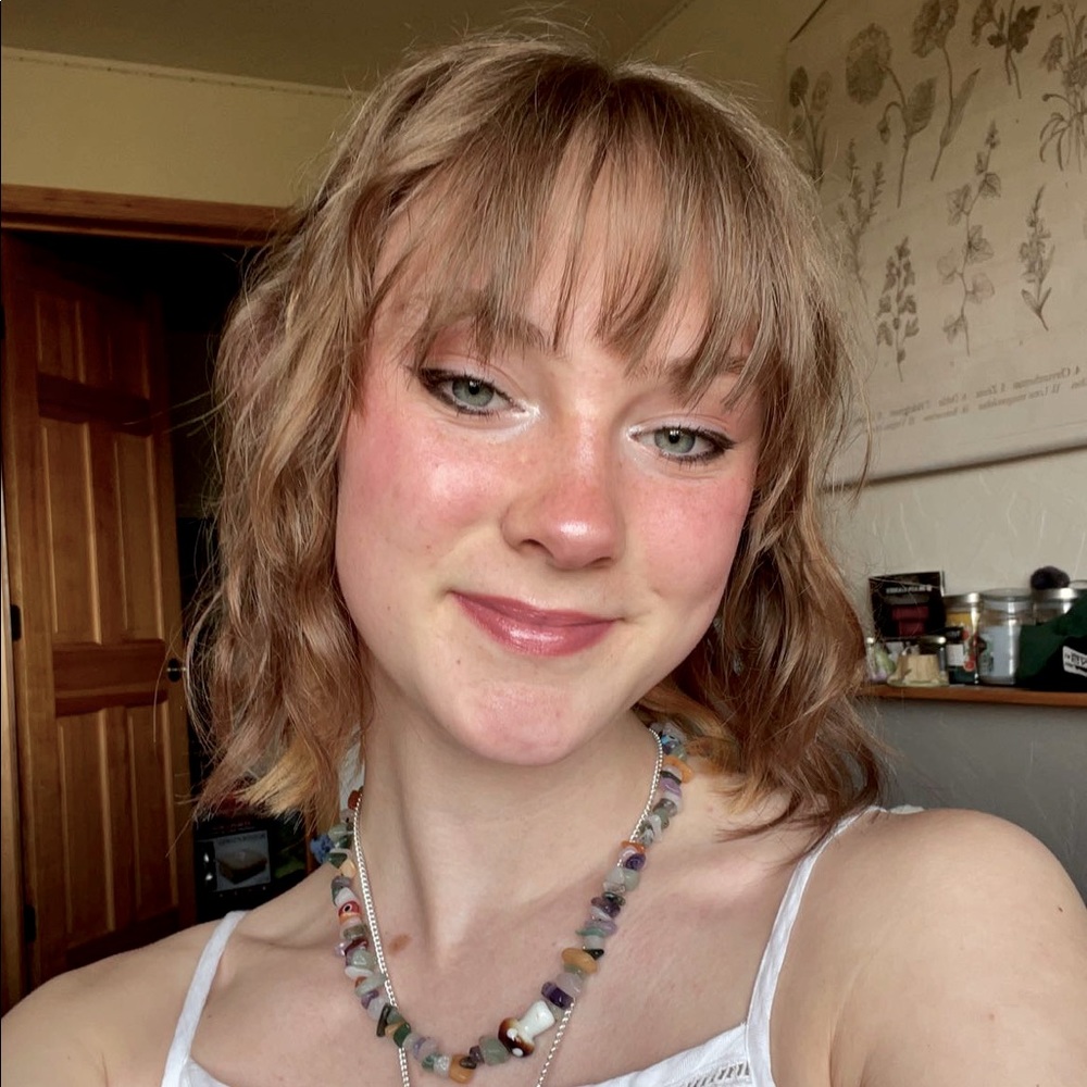 Meet your Posher, Emma